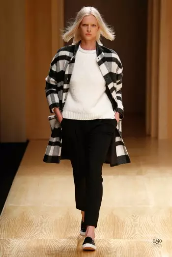 Toni Garrn lidera el desfile de Mango Otoño/Invierno 2014