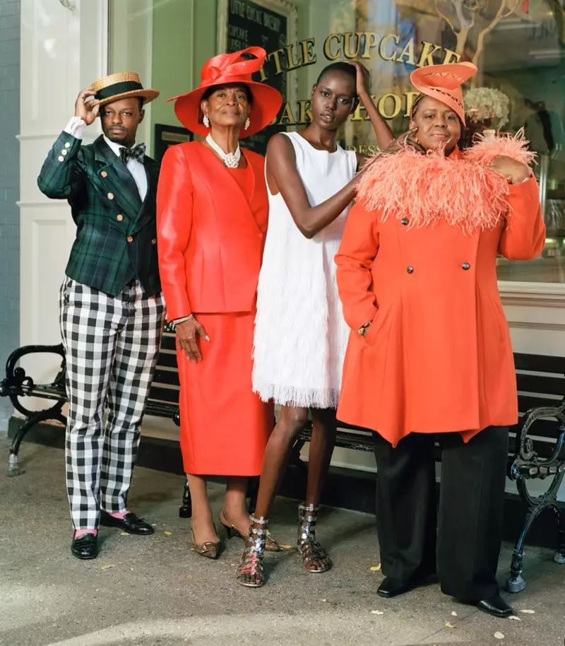 Mga bituon ni Ajak Deng sa kampanya sa Barneys spring-summer 2016