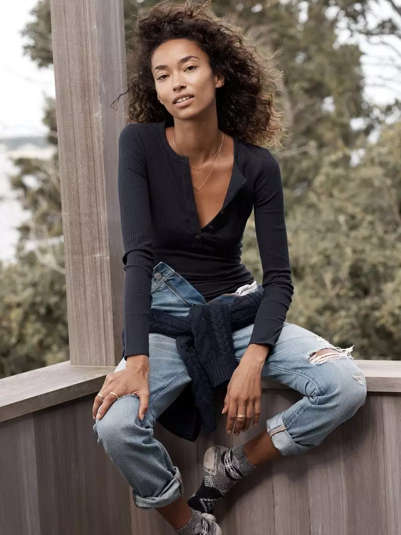 Madewell Demo Henley Bodysuit, Vintage Jean oo qumman oo ku jira Chet Wash: Daabacaadda murugada leh iyo sharabaadada rooga canqowga ee dheeman