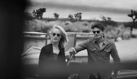 Amber Valletta y Jac Jagaciak protagonizan la campaña del 30 aniversario de Oliver Peoples