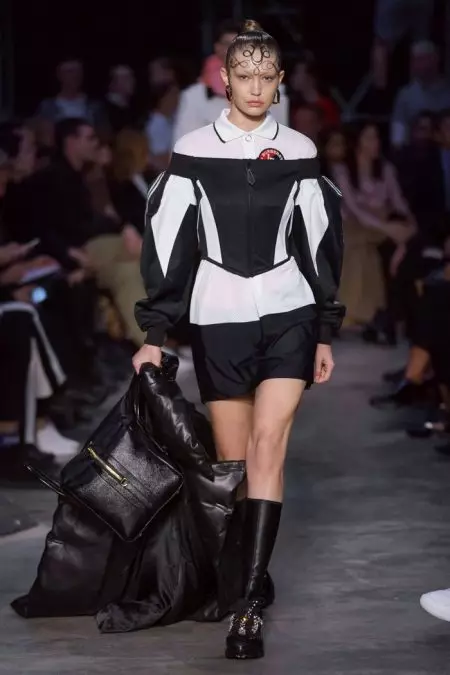 Burberry levert contrast voor herfst 2019