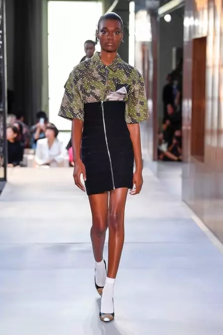 Koleksi Burberry's Spring 2019 Mengungkapkan Visi Baru