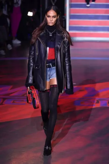 Fall 2017 စုစည်းမှုနှင့်အတူ Tommy Hilfiger Channels Grunge Vibes