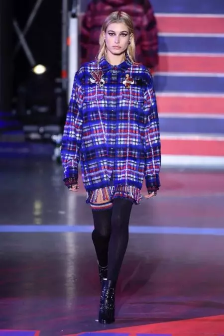 Tommy Hilfiger Channels Grunge Vibes 2017 წლის შემოდგომის კოლექციით