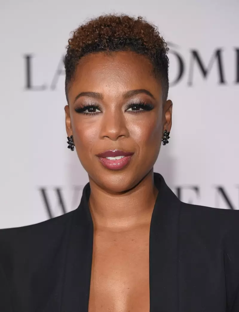 Samira Wiley Rambut Pendek Alami Berwarna