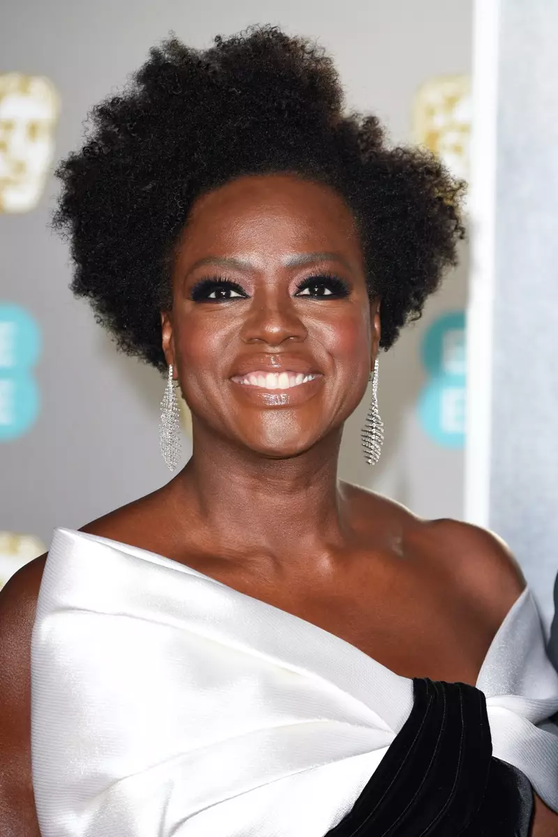 Viola Davis Side Part Twist Out