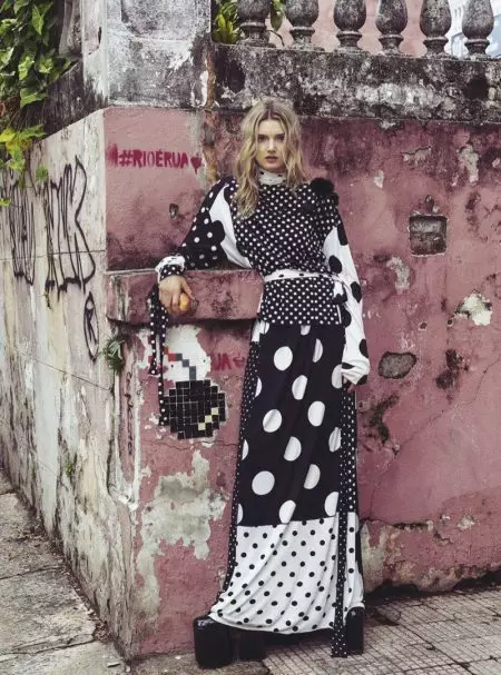 Lily Donaldson bringt die Herbstkollektionen für Vogue Australia nach Rio