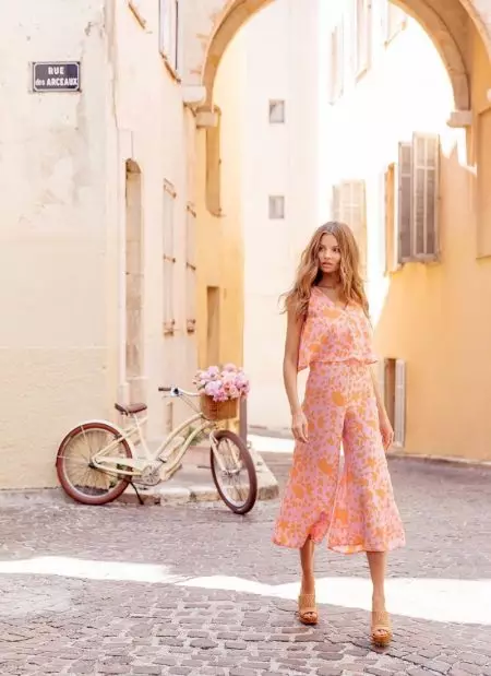 Magdalena Frackowiak Models Mister Zimi urang Sunny Spring Dresses