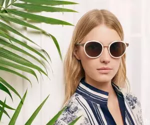 Tory Burch Brakumas Striojn kaj Florojn por Somero