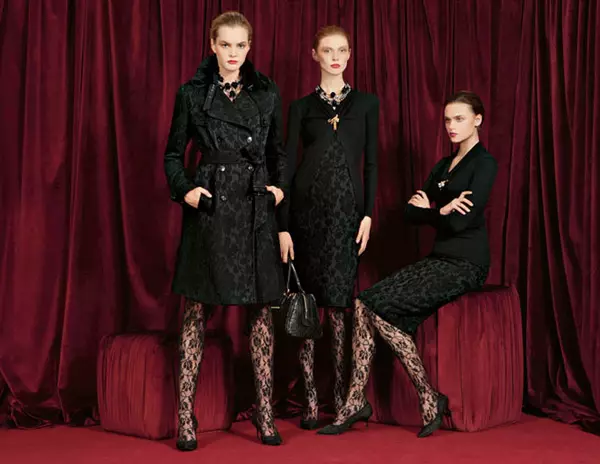 Dolce & Gabbana mùa thu 2010 | Vlada Roslyakova, Olga Sherer và Zuzana Gregorova | Trang 3