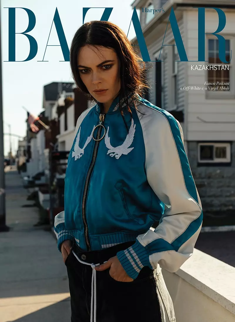 Kinga Rajzak sa Harper's Bazaar Kazakhstan Pebrero 2017 Cover