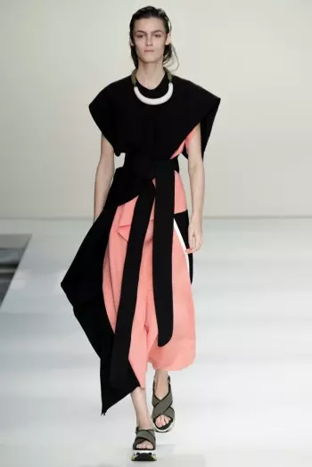 Marni 2015 年春季：花卉世界