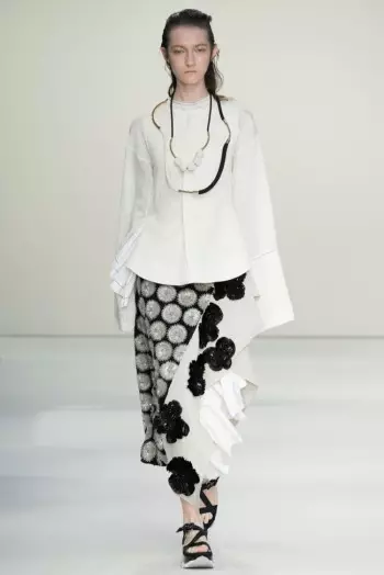 Marni 2015 年春季：花卉世界