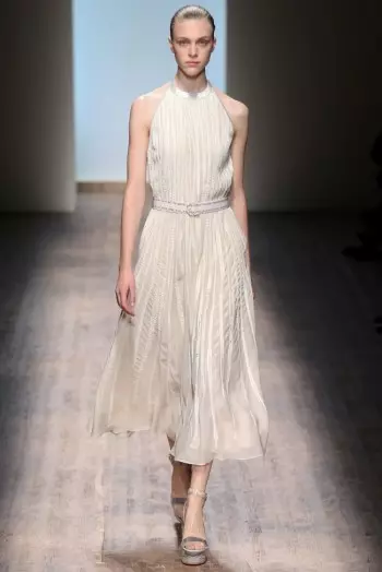 Salvatore Ferragamo Spring 2015: Bwererani ku Fomu