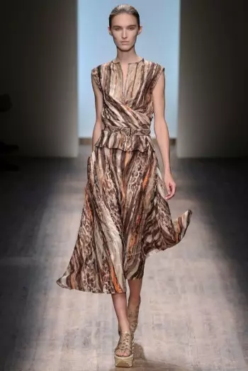 Salvatore Ferragamo Spring 2015: Buyela kwiFomu