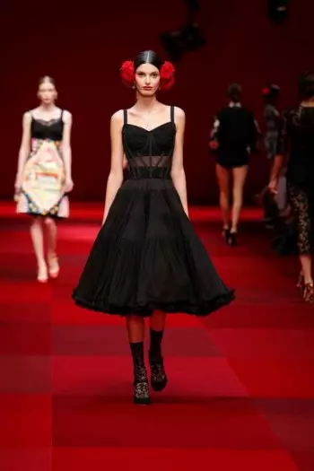 Dolce & Gabbana gade nan peyi Espay pou prentan 2015