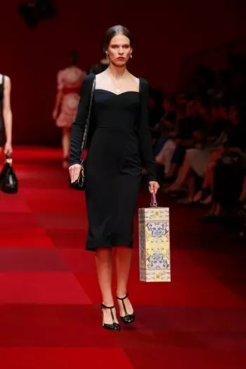 Dolce & Gabbana Tìm đến Tây Ban Nha cho mùa xuân 2015