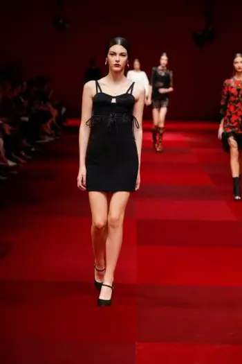 Dolce & Gabbana na-ele anya na Spain maka oge opupu ihe ubi 2015