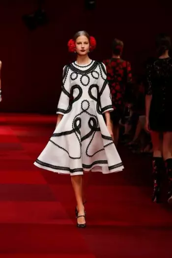 Dolce & Gabbana gade nan peyi Espay pou prentan 2015