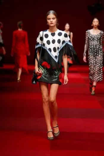 Dolce & Gabbana Look to Spain keväällä 2015