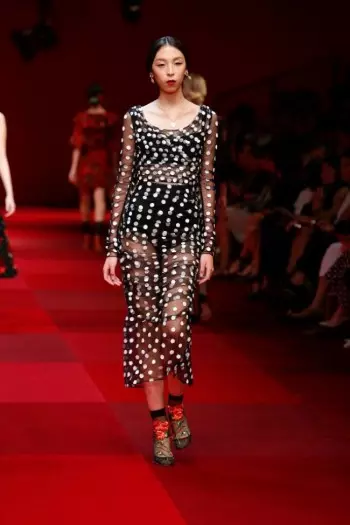 Dolce & Gabbana Tìm đến Tây Ban Nha cho mùa xuân 2015