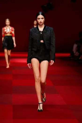 Dolce & Gabbana Tingali ka Spanyol pikeun Spring 2015