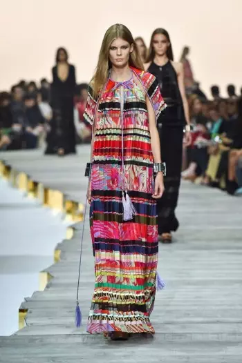 Roberto Cavalli Spring 2015: Ang Dakong Pag-ikyas