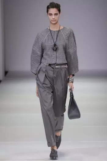 Sirene Laut Giorgio Armani untuk Musim Semi 2015