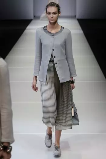 Giorgio Armani's zeesirenes voor het voorjaar van 2015