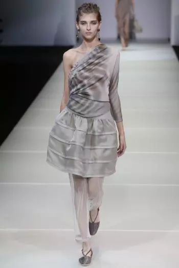 Siren Laut Giorgio Armani untuk Musim Bunga 2015