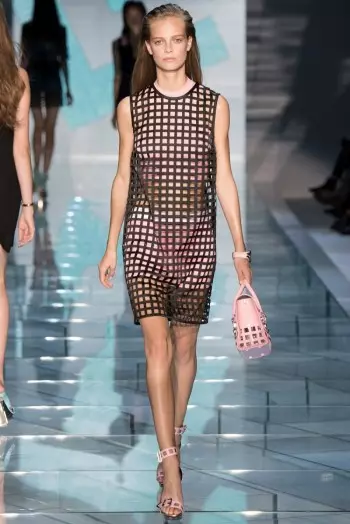 Versace Primavera 2015: Sporty Glam