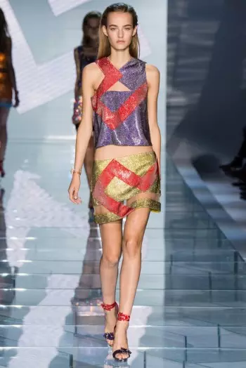 Versace Primavera 2015: Sporty Glam