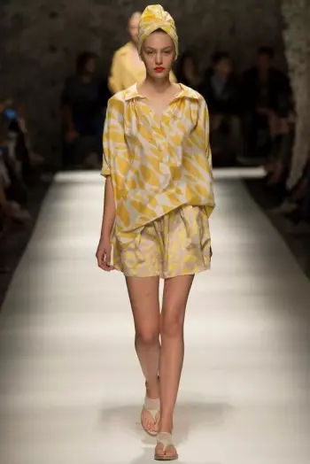 Missoni Spring 2015: ដើរលើអាកាស