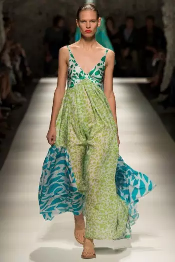 Missoni Spring 2015: المشي على الهواء