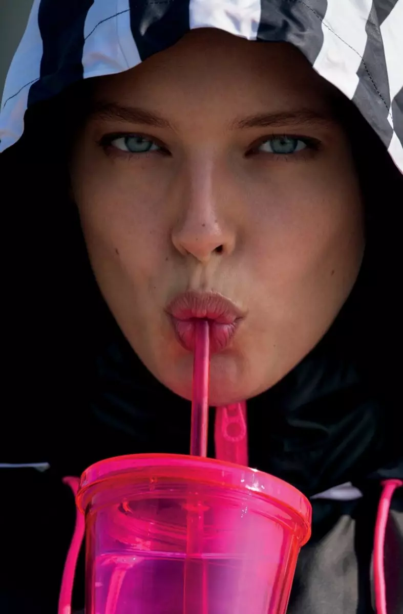 Emily DiDonato + Hana Jirickova Pose untuk Juicy Couture Sport