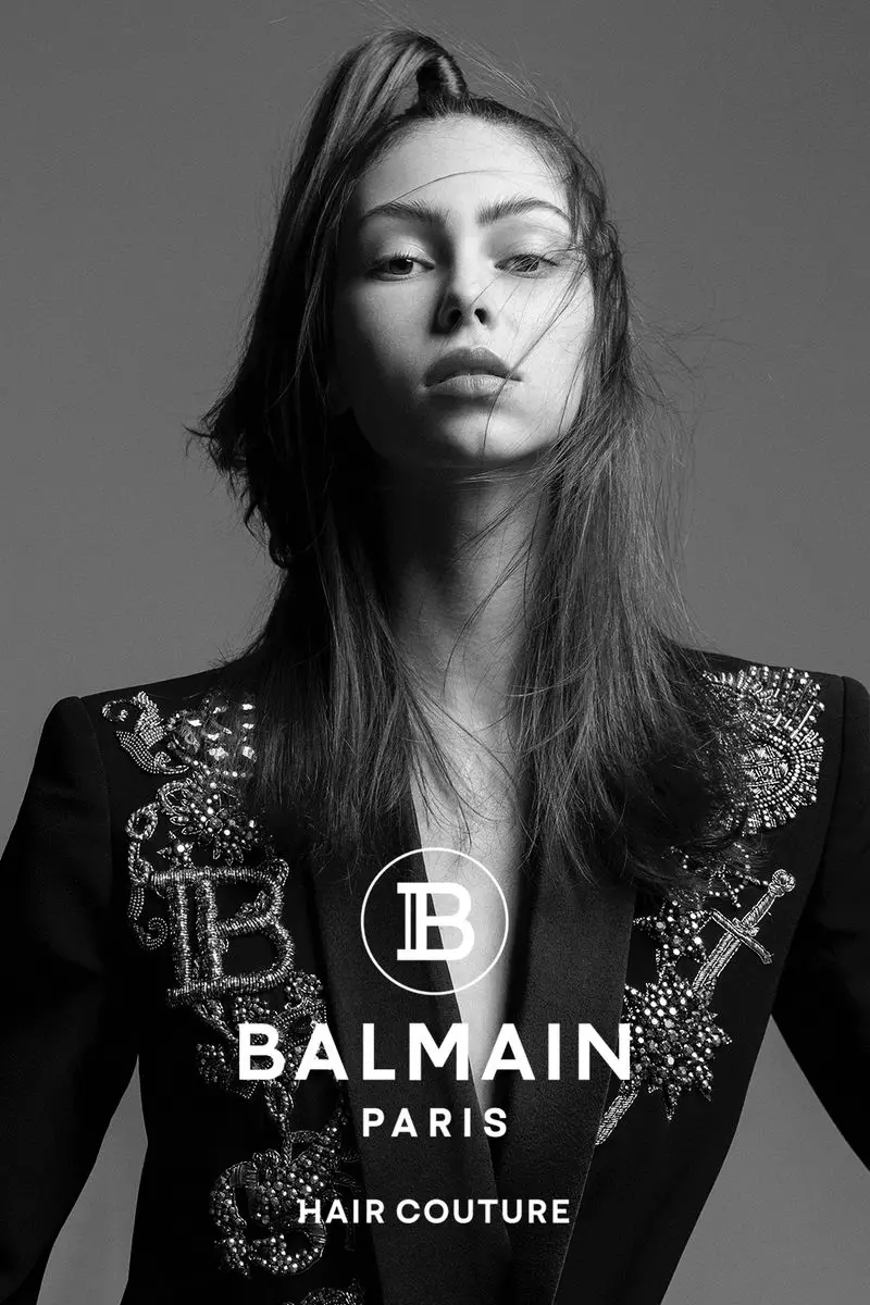 Balmain Hair Couture pristato 2020 m. rudens-žiemos kampaniją.