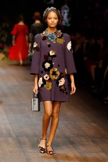 Dolce & Gabbana ውድቀት / ክረምት 2014 | የሚላን ፋሽን ሳምንት