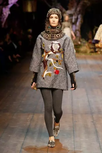 Dolce & Gabbana Fall / Winter 2014 | Izu Ejiji Milan