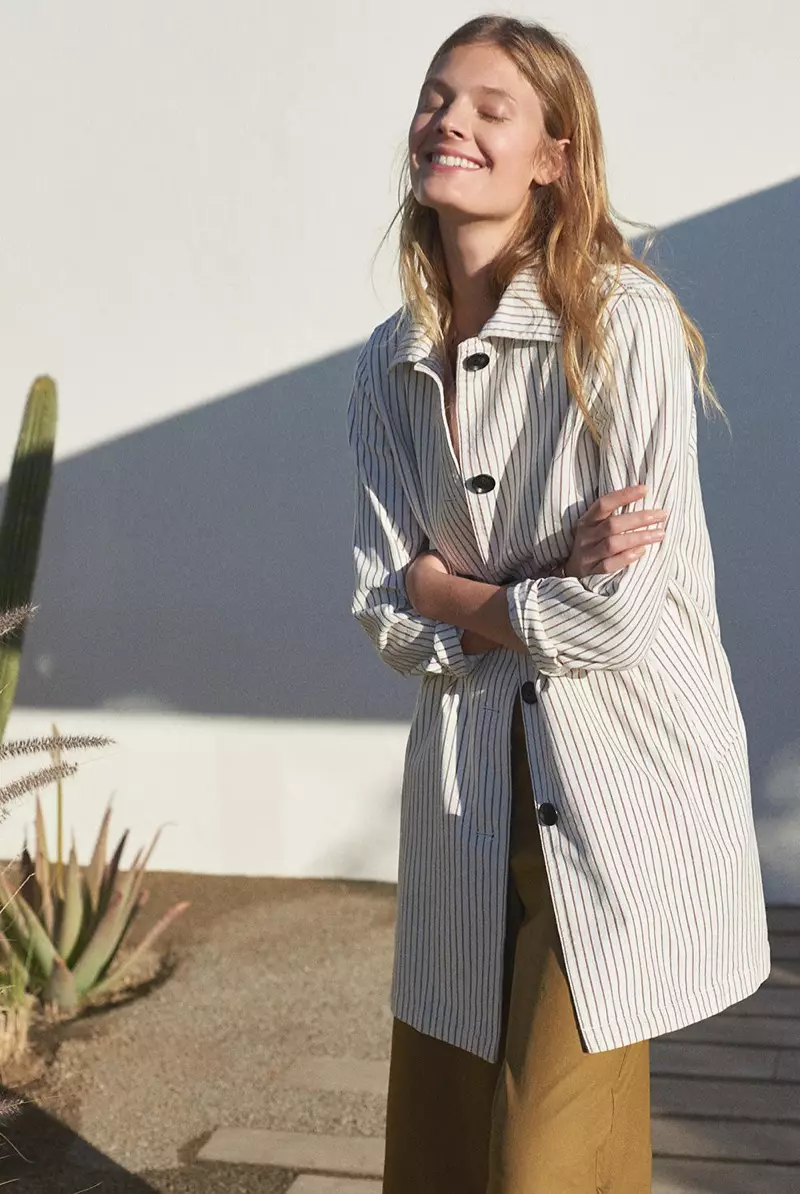 Madewell Striped Outpost Trench Coat và Mayfield Culotte Pants