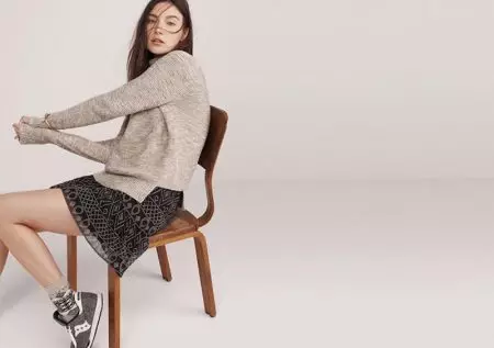 Jacquelyn Jablonski Keeps It Cool yn Madewell's New Season Styles