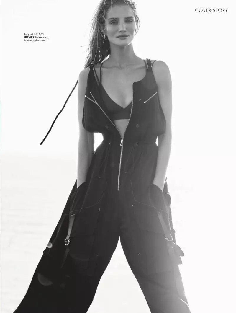 Rosie Huntington-Whiteley 为 ELLE Australia 打造沙滩造型