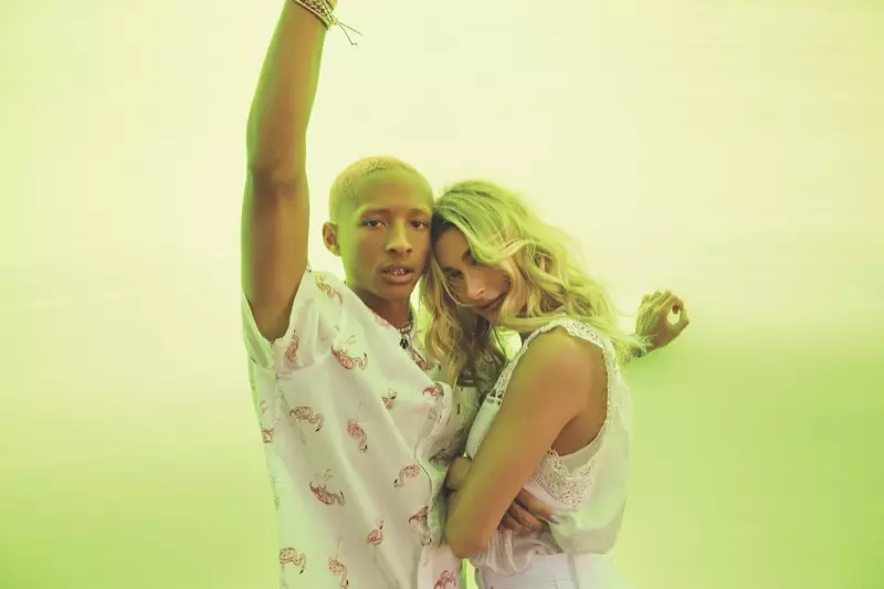 Inilabas ni Levi ang Festival 2020 na kampanya kasama sina Hailey Baldwin at Jaden Smith.