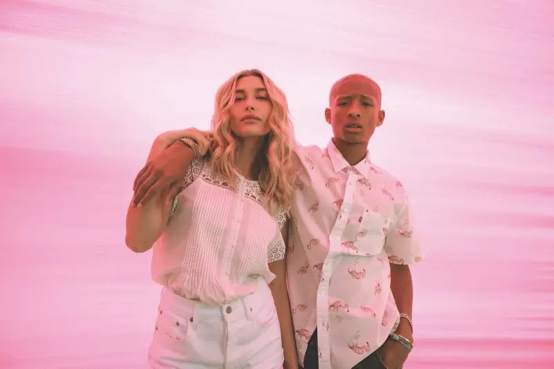 Hailey Baldwin 和 Jaden Smith 聯手參加 2020 年李維斯音樂節活動。