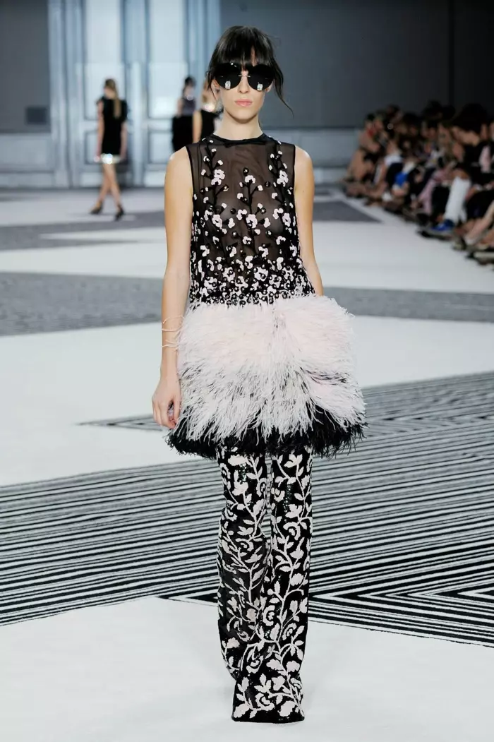 Giambattista Valli Aŭtuno 2015 Couture: En Plenfloro