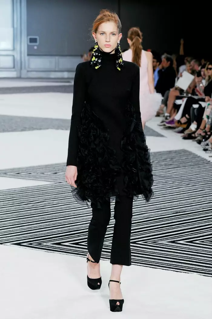 Giambattista Valli Aŭtuno 2015 Couture: En Plenfloro