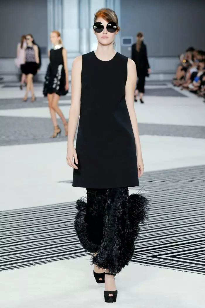 Giambattista Valli Aŭtuno 2015 Couture: En Plenfloro