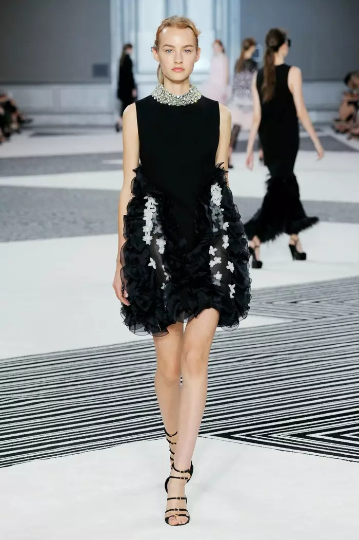 Giambattista Valli Fall 2015 Couture: In full Bloom