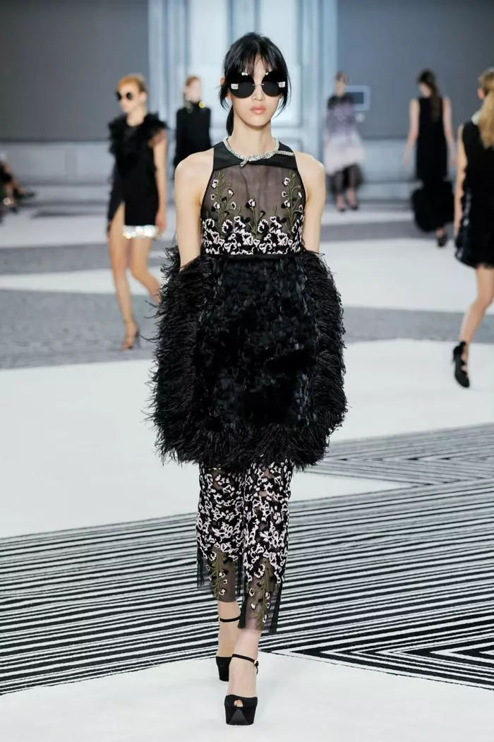 Giambattista Valli Aŭtuno 2015 Couture: En Plenfloro