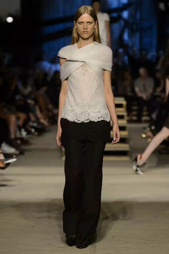 Givenchy Spring 2016 | Niu Ioka Fashion Week