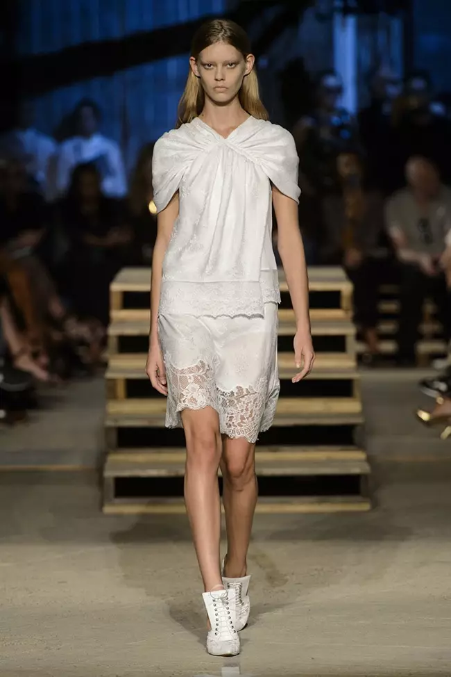 Givenchy Spring 2016 | Niu Ioka Fashion Week